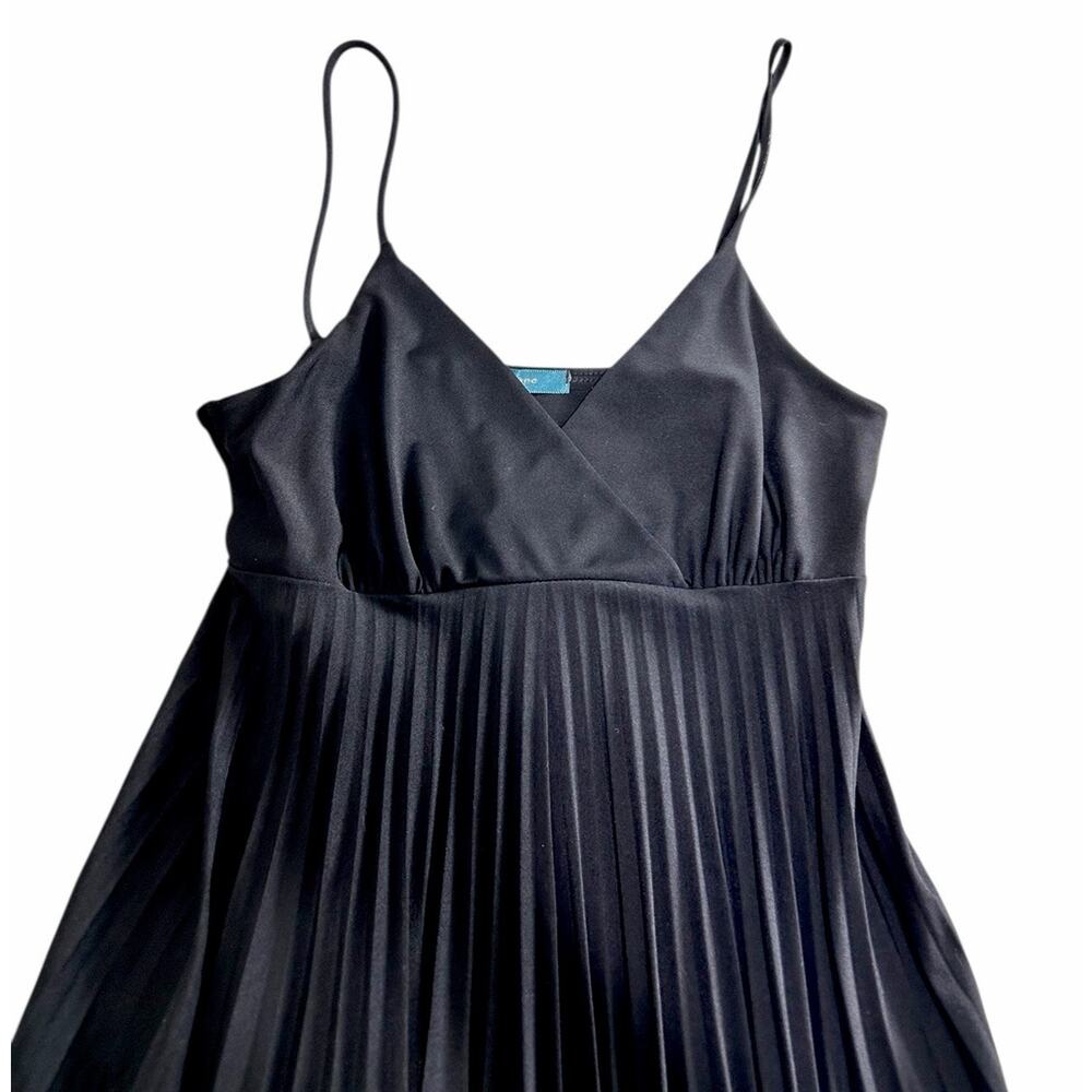 Soprano Black Pleated Mini Dress Sz Small Spaghetti Strap Retro 90's Y2K - Picture 3 of 7